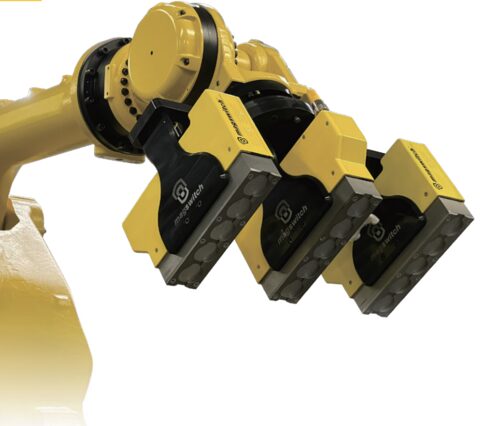 ロボットアームとマグネットグリッパー